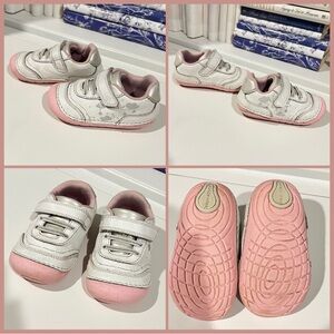 Stride Rite girls Pink and White Baby sneakers toddler size 5.5W